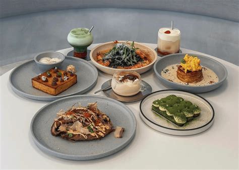 19 best cafes and hidden food spots at Farrer Park .